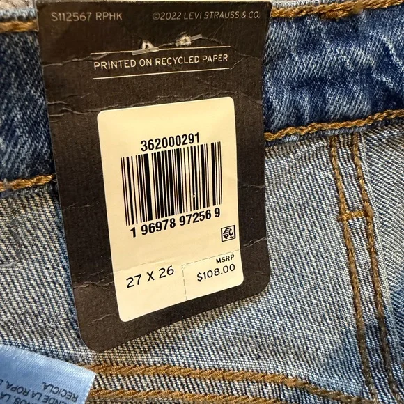 Levi's 501 Cropped Straight Jeans - Picture 3 of 4